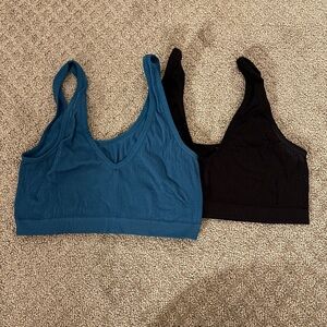 Colsie Teal and Black Sports Bra Duo
